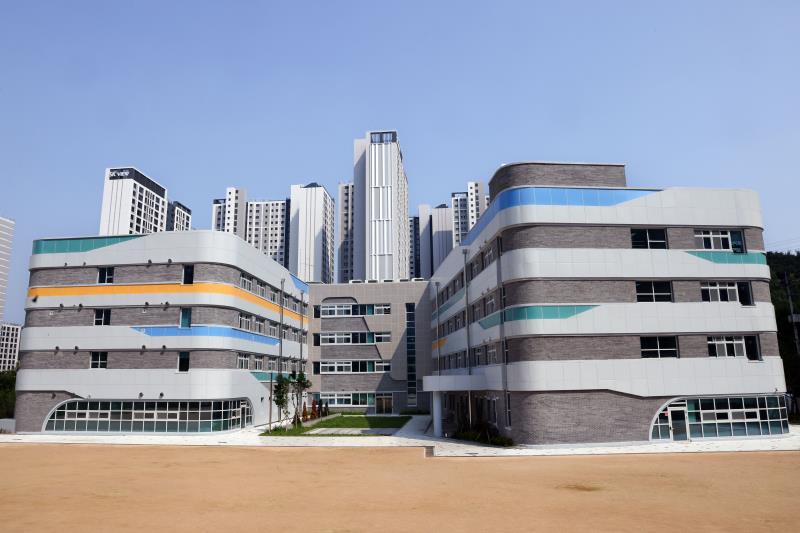 내손중고등학교 전경