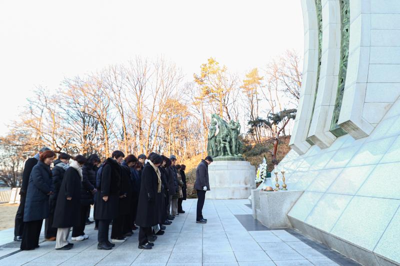 간부공무원 현충탑 참배